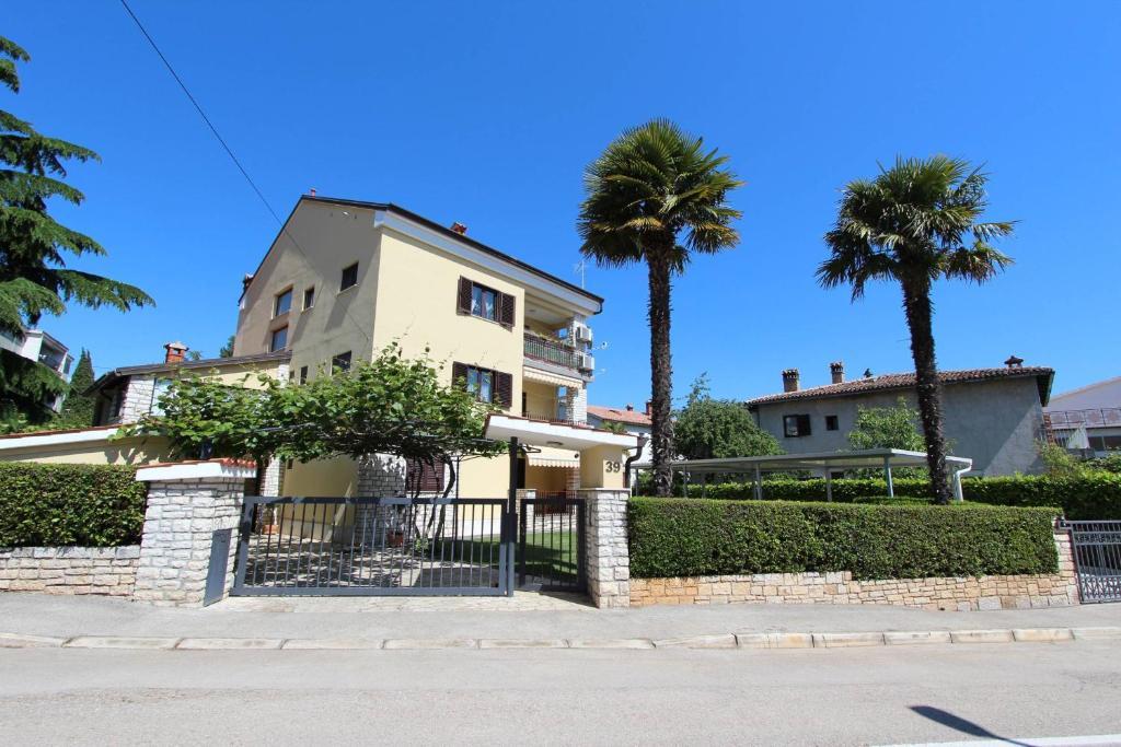 Apartments Villa Mattossi โรวีน ภายนอก รูปภาพ